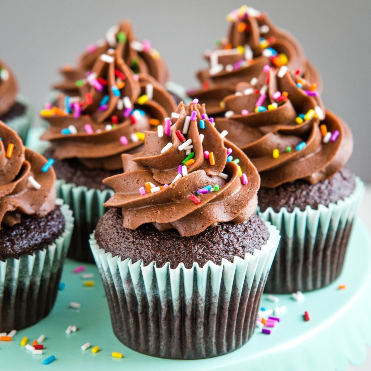 Tự làm bánh Chocolate cupcake 1